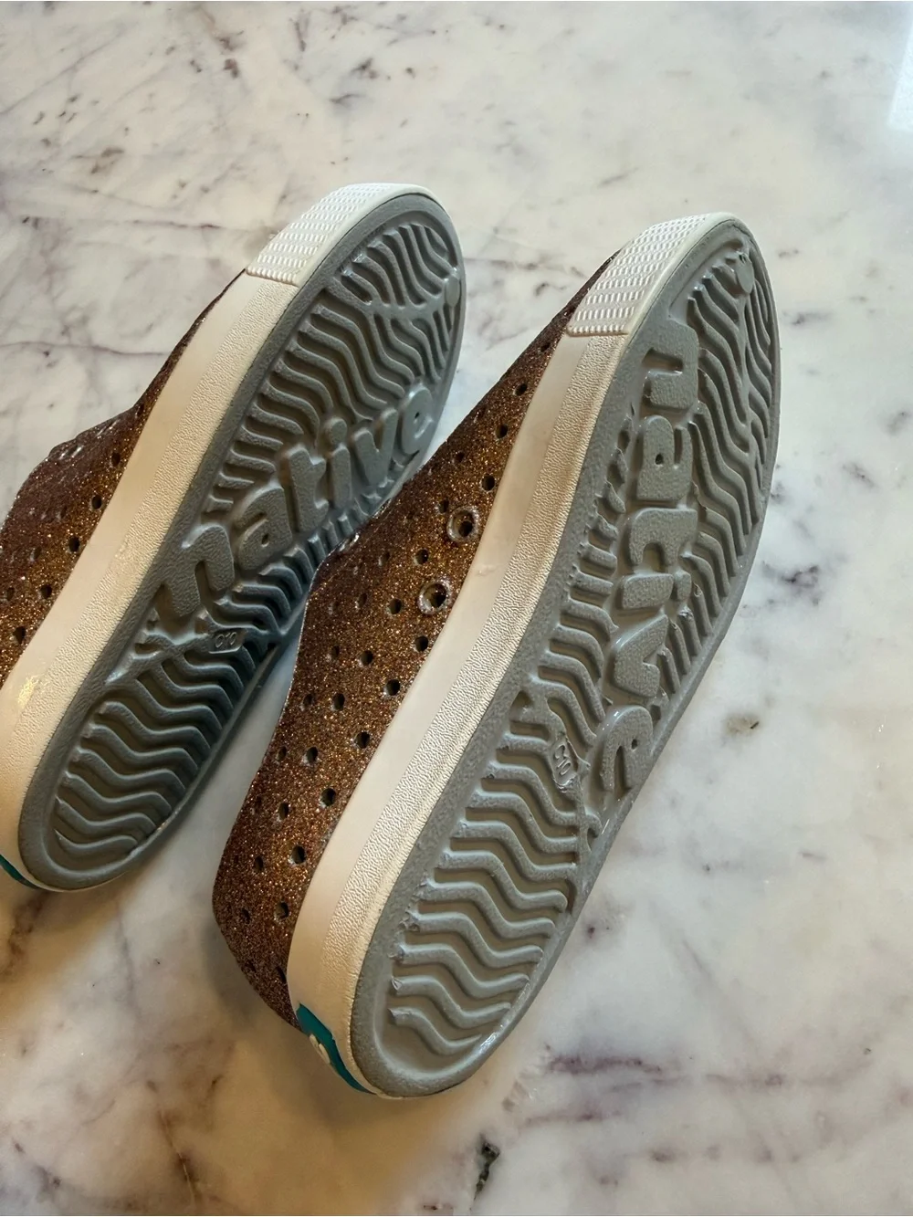 Native Kids Glitter Slip-On Water Shoes - Rose Gold